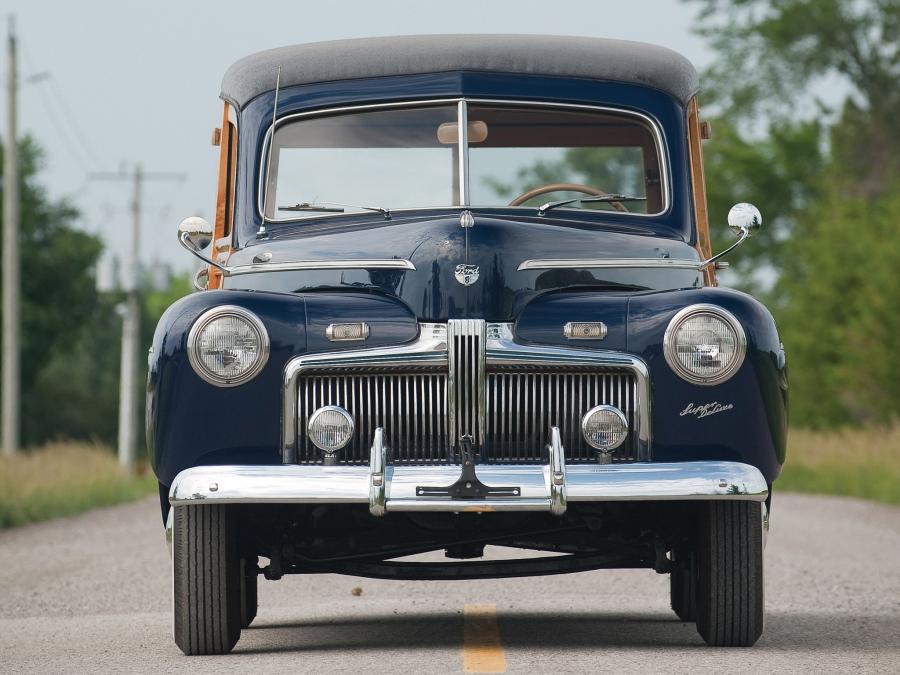  Ford V8 Super Deluxe Station Wagon 1942 года  (фото 19 из 27)